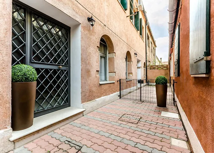 Cannaregio II Apartments